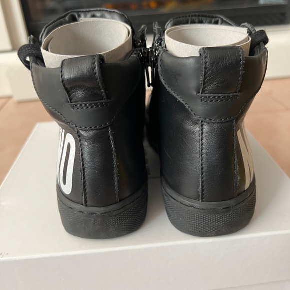 Moschino Logo High-top Sneaker Kids Size IT 31 US 13 - Picture 7 of 9